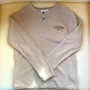 ZARA knit long sleeve-two button Boys size 9